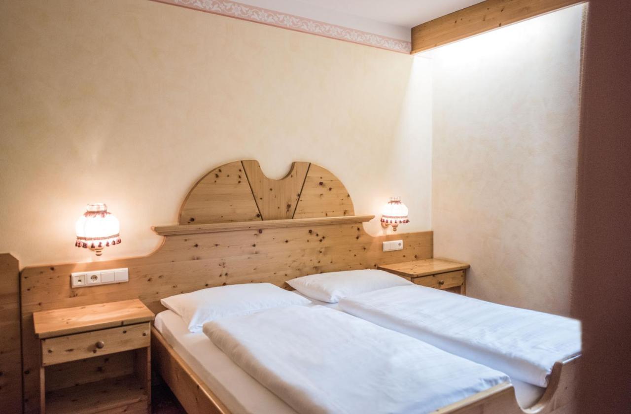 Hotel Edelweiss Braies  Luaran gambar