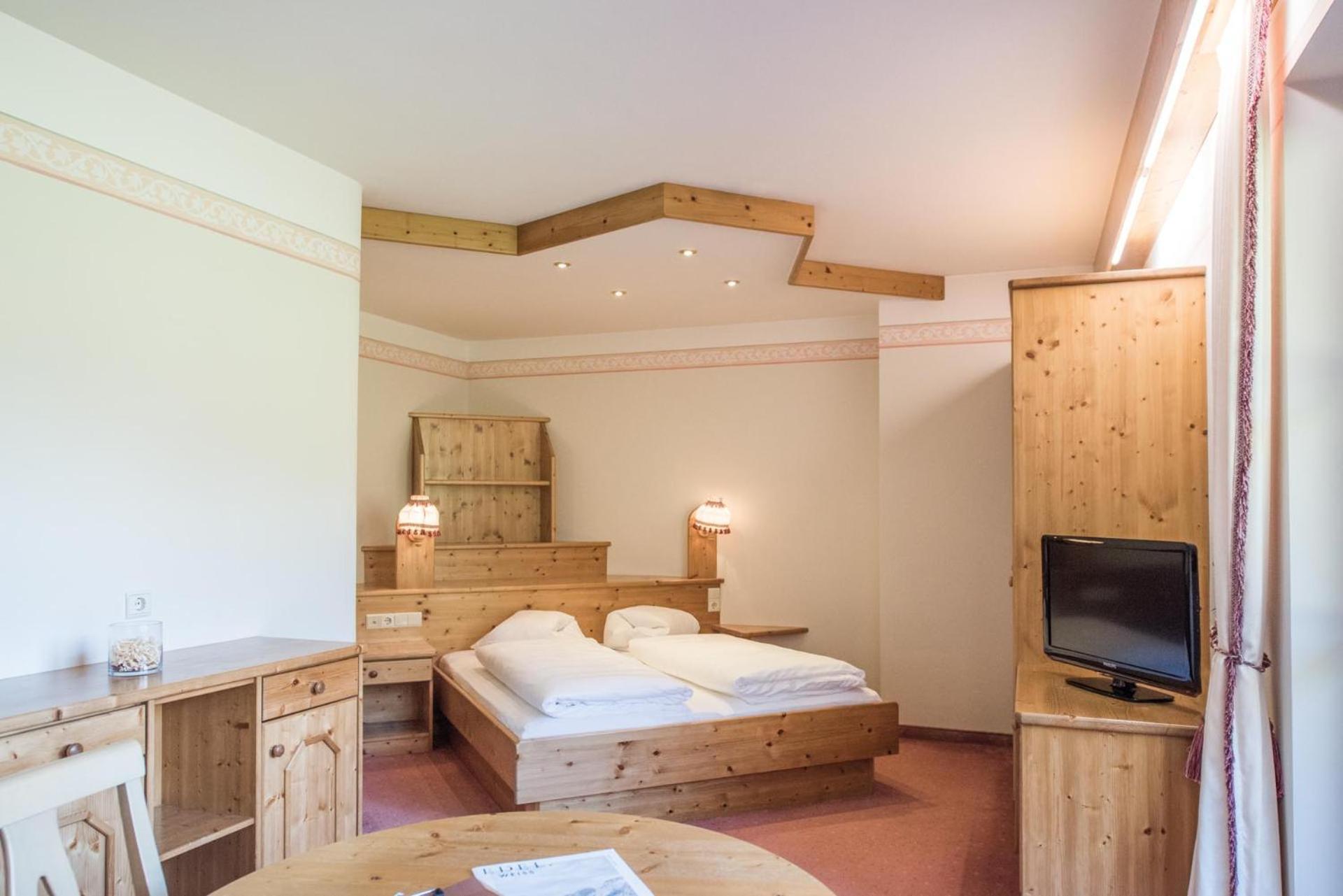 Hotel Edelweiss Braies  Luaran gambar