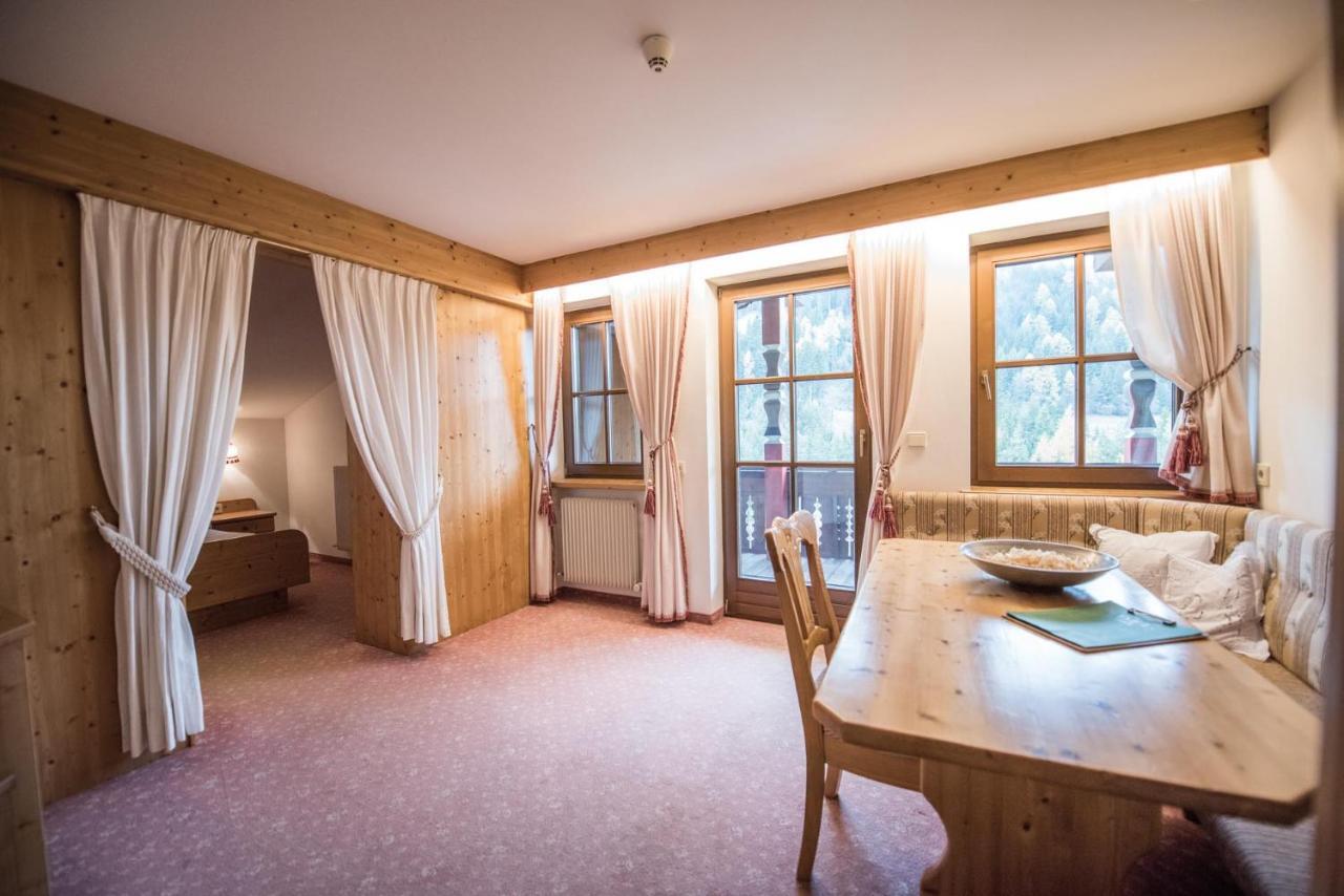 Hotel Edelweiss Braies  Luaran gambar